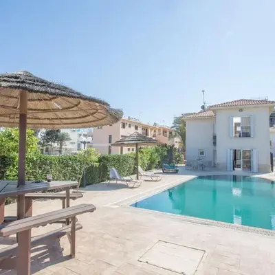 Villa Lefko Sunshine - Lovely 4 Bedroom Protaras Villa With Pool