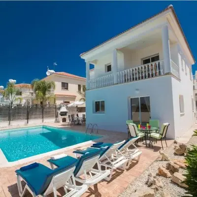 Carilisto Villas Big 4 Bedrooms in Center of Ayia Napa
