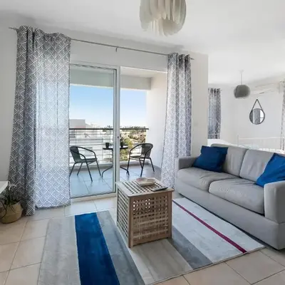 Glabur Stays - The Sunny Atelier - Nicosia City