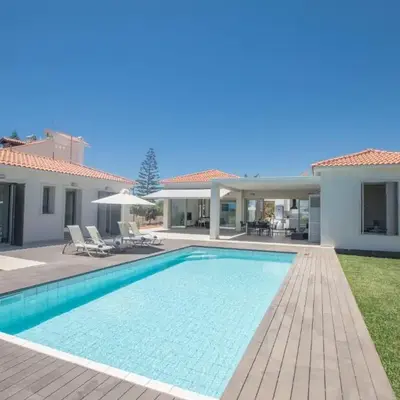 Leda Villa