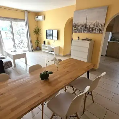 Spacious Lightflooded 2BR Apt / Near Center & Harbour
