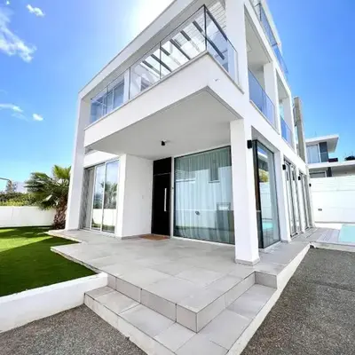 Luxury 2-floor Villa with Private Swimming Pool