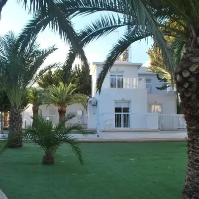 Flisvos Beach Apartments