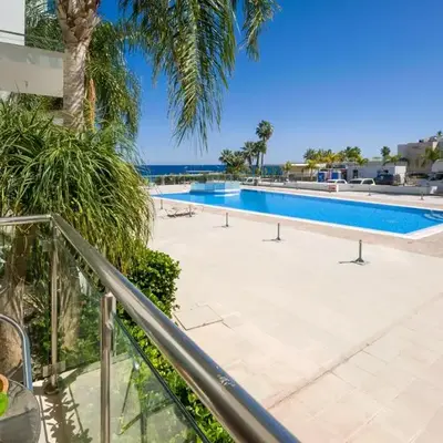 ALICIA - Coralli Beachfront Apartment