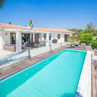 Villa Nyx