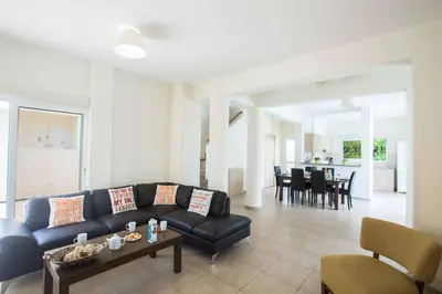 Gallery image of Villa Delfini 4 in Protaras