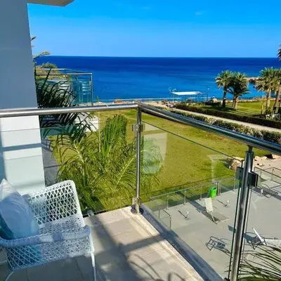 MagesticView seafront apartment